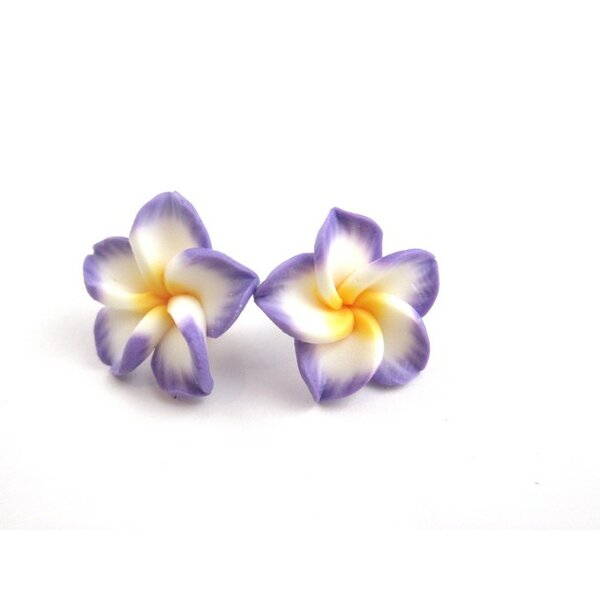 1 Paar FIMO Blüten Ohrstecker lila weiß gelb   im  Organza Beutel