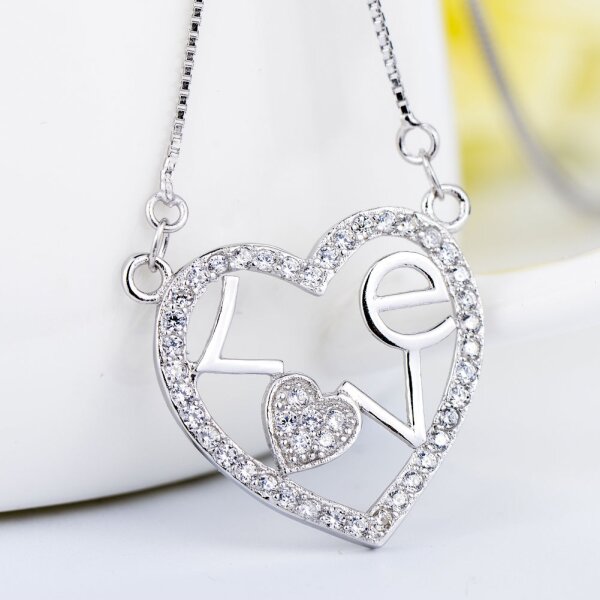 Collier Herz LOVE mit Zirkonias pave aus 925 Silber inkl. Kette  im Etui