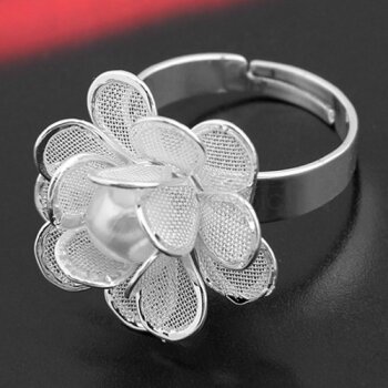 Ring Perlen Blüte versilbert im Organza Beutel EDEL