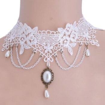 Gothic Barock Choker Collier white swan aus Spitze mit...